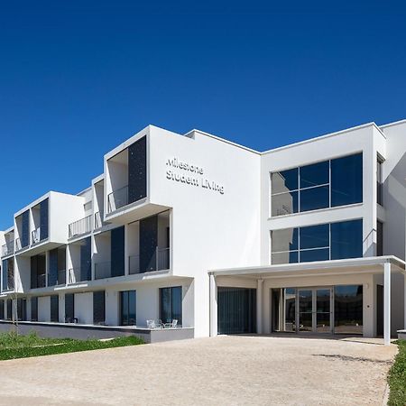 Milestone Carcavelos Nova Exterior foto