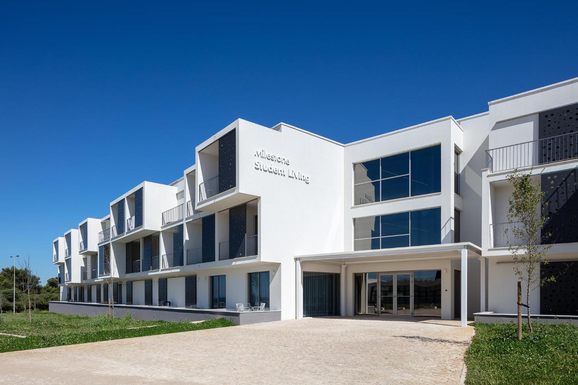 Milestone Carcavelos Nova Exterior foto